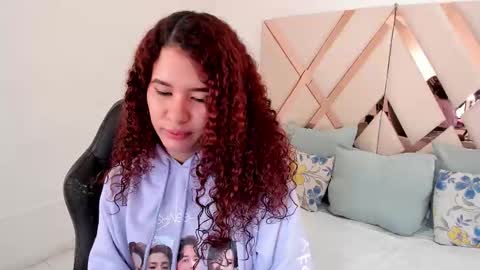 Snapshot of avrilwayne chatting on January 16, 2026, 11:36 am Avril online show from January 16, 2026, 11:36 am