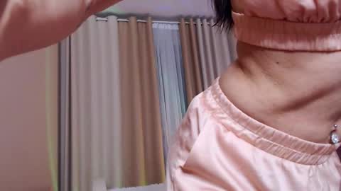 Avrora Inst online show from January 12, 2026, 8:03 pm