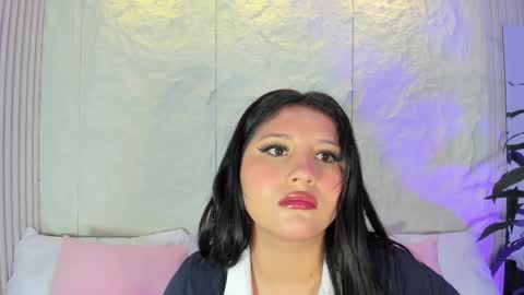 Avy  online show from November 19, 2025, 11:32 am