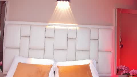 Avy  online show from February 27, 2026, 11:43 am