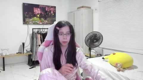 katy online show from February 6, 2025, 2:44 am