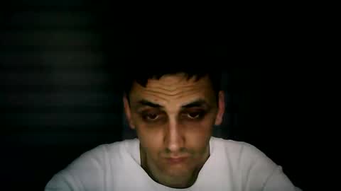 Snapshot of awesenheit chatting on November 5, 2025, 7:47 pm awesenheit online show from November 5, 2025, 7:47 pm