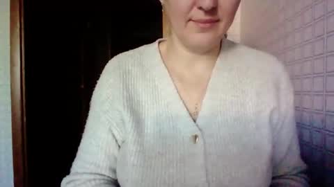 awesomeladyy online show from January 14, 2026, 8:09 am