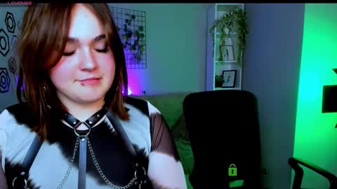 Snapshot of awesomemonica chatting on October 12, 2025, 9:36 pm monica online show from October 12, 2025, 9:36 pm