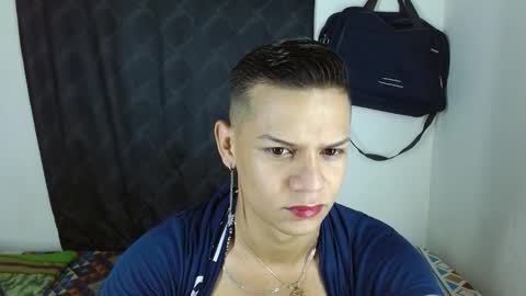 axcel online show from October 21, 2025, 12:50 pm