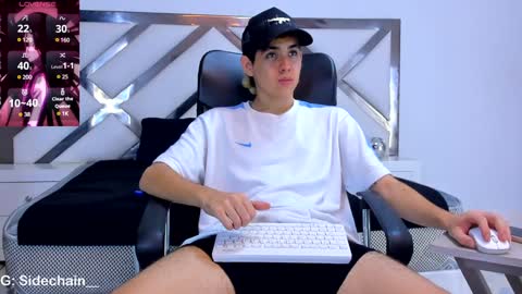 Snapshot of axel_cifer chatting on January 26, 2025, 11:50 pm Axel cifer online show from January 26, 2025, 11:50 pm