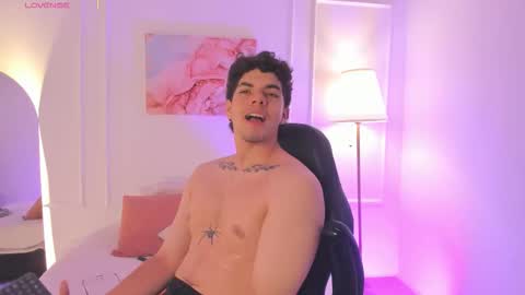 Snapshot of axel_creed chatting on February 13, 2026, 2:46 pm Yooung King online show from February 13, 2026, 2:46 pm