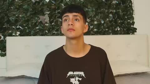 Snapshot of axel_draven chatting on September 18, 2025, 11:12 am axel_draven online show from September 18, 2025, 11:12 am