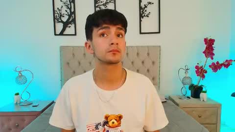 Snapshot of axel_draven chatting on October 9, 2025, 11:19 am axel_draven online show from October 9, 2025, 11:19 am