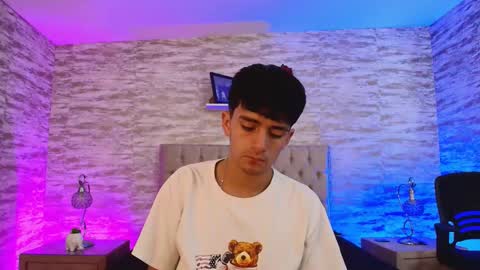 Snapshot of axel_draven chatting on November 5, 2025, 11:10 am axel_draven online show from November 5, 2025, 11:10 am