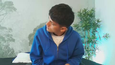 Snapshot of axel_draven chatting on January 15, 2026, 11:26 am axel_draven online show from January 15, 2026, 11:26 am