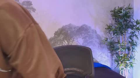 Snapshot of axel_draven chatting on February 20, 2026, 12:05 pm axel_draven online show from February 20, 2026, 12:05 pm