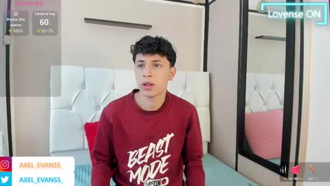 Axel Evanss online show from September 19, 2025, 12:39 pm