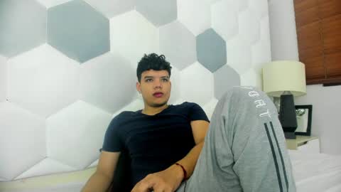 Axel Forte online show from April 17, 2026, 1:47 pm