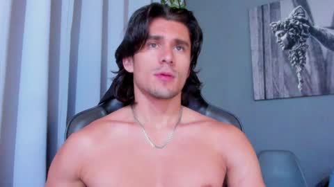 Snapshot of axel_owen chatting on December 13, 2024, 10:02 pm Axel online show from December 13, 2024, 10:02 pm