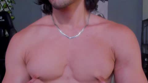 Snapshot of axel_owen chatting on January 6, 2025, 11:31 pm Axel online show from January 6, 2025, 11:31 pm