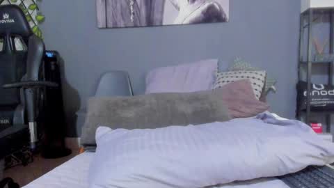 Snapshot of axel_owen chatting on January 7, 2025, 2:42 am Axel online show from January 7, 2025, 2:42 am