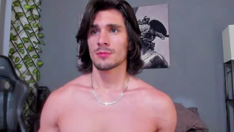 Snapshot of axel_owen chatting on January 17, 2025, 10:34 pm Axel online show from January 17, 2025, 10:34 pm