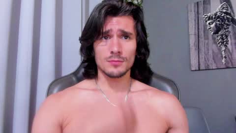 Snapshot of axel_owen chatting on January 20, 2025, 10:37 pm Axel online show from January 20, 2025, 10:37 pm