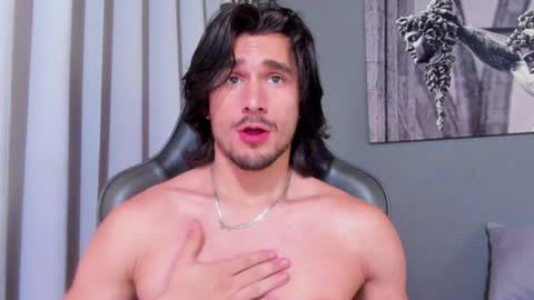 Snapshot of axel_owen chatting on January 27, 2025, 7:46 pm Axel online show from January 27, 2025, 7:46 pm