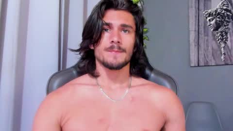 Snapshot of axel_owen chatting on February 16, 2025, 7:05 pm Axel online show from February 16, 2025, 7:05 pm