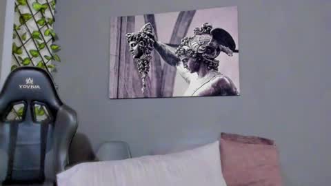 Snapshot of axel_owen chatting on March 2, 2025, 2:51 am Axel online show from March 2, 2025, 2:51 am