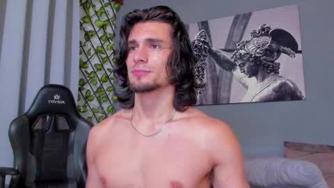 Snapshot of axel_owen chatting on March 2, 2025, 5:54 am Axel online show from March 2, 2025, 5:54 am