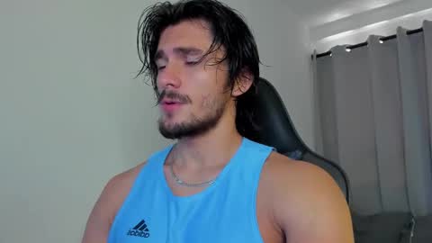 Snapshot of axel_owen chatting on October 2, 2025, 3:41 pm Axel online show from October 2, 2025, 3:41 pm