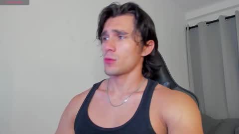 Snapshot of axel_owen chatting on October 5, 2025, 11:24 pm Axel online show from October 5, 2025, 11:24 pm