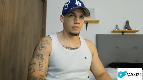 INDEPENDENT MODEL  online show from May 28, 2026, 1:14 am
