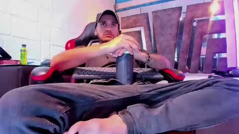 Axell Cross2 online show from March 29, 2026, 2:06 pm