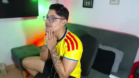 axell online show from July 4, 2026, 2:23 pm