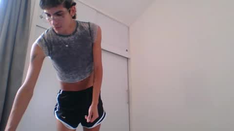 Axel  online show from February 13, 2025, 3:56 pm