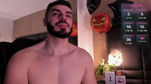 Axel Thompsom online show from October 27, 2025, 11:25 am