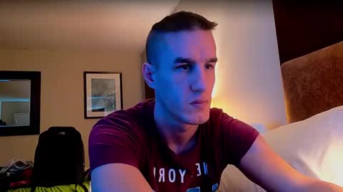 Axl online show from March 6, 2025, 4:17 pm