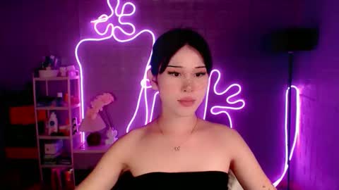 AYAHOSHILOVESYOU online show from March 21, 2026, 9:47 am