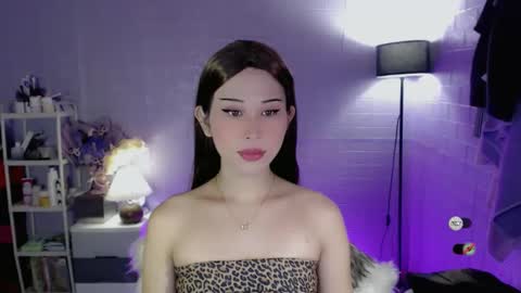 AYAHOSHILOVESYOU online show from April 4, 2026, 1:26 am