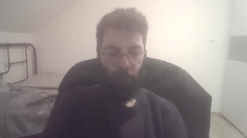 Snapshot of ayazeluel chatting on February 9, 2026, 8:57 pm ayazeluel online show from February 9, 2026, 8:57 pm