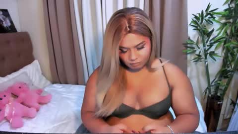 Snapshot of ayesha_amethyst chatting on February 18, 2026, 4:36 pm AYESHA online show from February 18, 2026, 4:36 pm