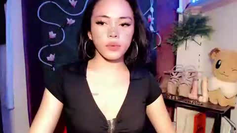 ayesha_x online show from November 5, 2025, 7:41 am