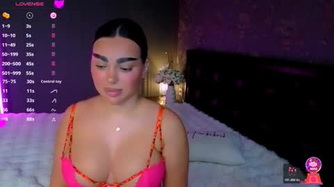  Ayla Demir  online show from November 26, 2025, 10:55 pm