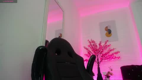 Ayliinn  online show from May 21, 2026, 3:24 am