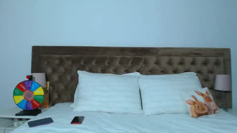 Aylin online show from October 23, 2025, 2:33 am