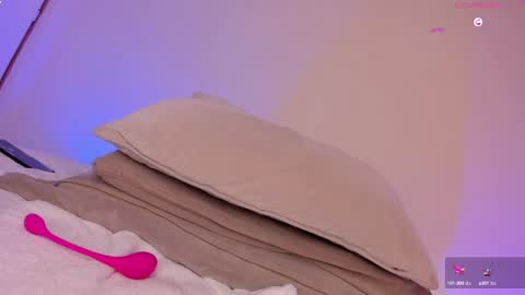 Aylin  online show from February 23, 2025, 7:11 am