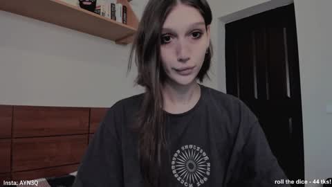 AYNEK        fansly  online show from February 5, 2025, 6:02 am