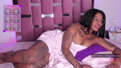 Snapshot of ayselsole chatting on January 21, 2025, 2:22 am Emmy online show from January 21, 2025, 2:22 am