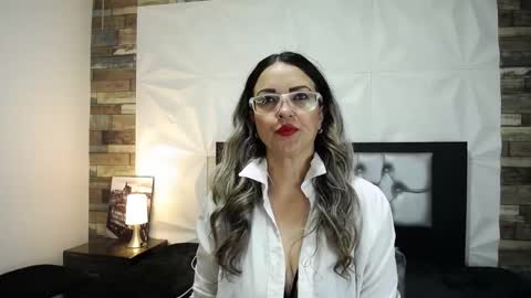 Azahara online show from March 11, 2025, 11:01 am