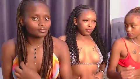 Azalea online show from January 6, 2026, 4:43 pm