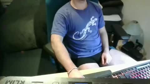 Snapshot of azdert2100 chatting on March 27, 2026, 9:58 pm azdert online show from March 27, 2026, 9:58 pm