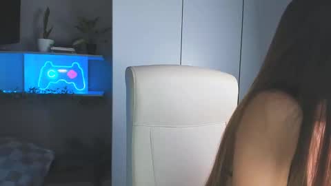 Snapshot of azeliaclark chatting on February 8, 2025, 7:48 am Sofia online show from February 8, 2025, 7:48 am